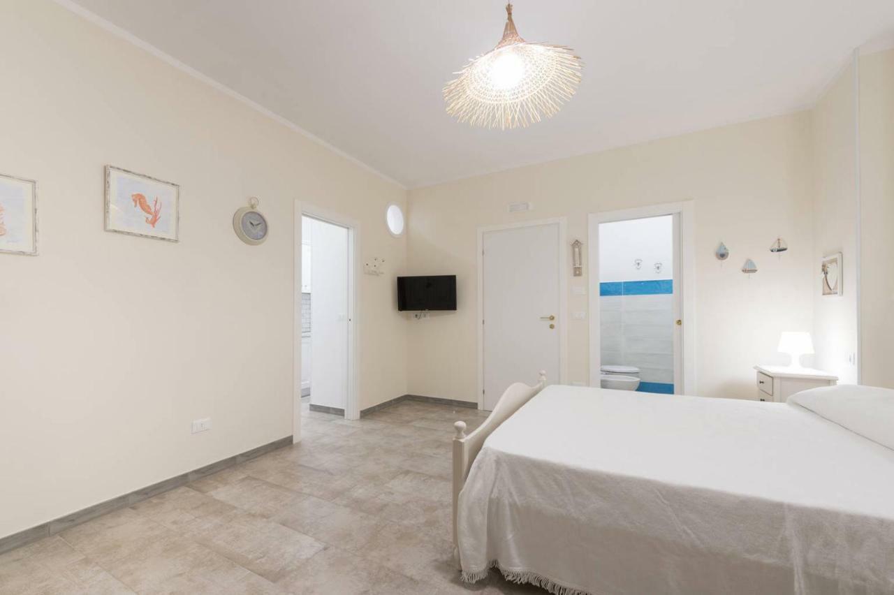 Casa Vacanze Poseidone Lido Conchiglia Esterno foto