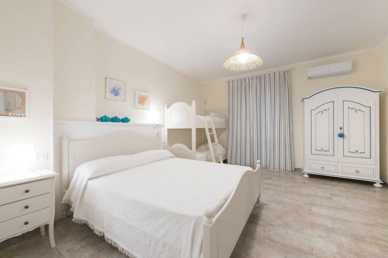 Casa Vacanze Poseidone Lido Conchiglia Esterno foto