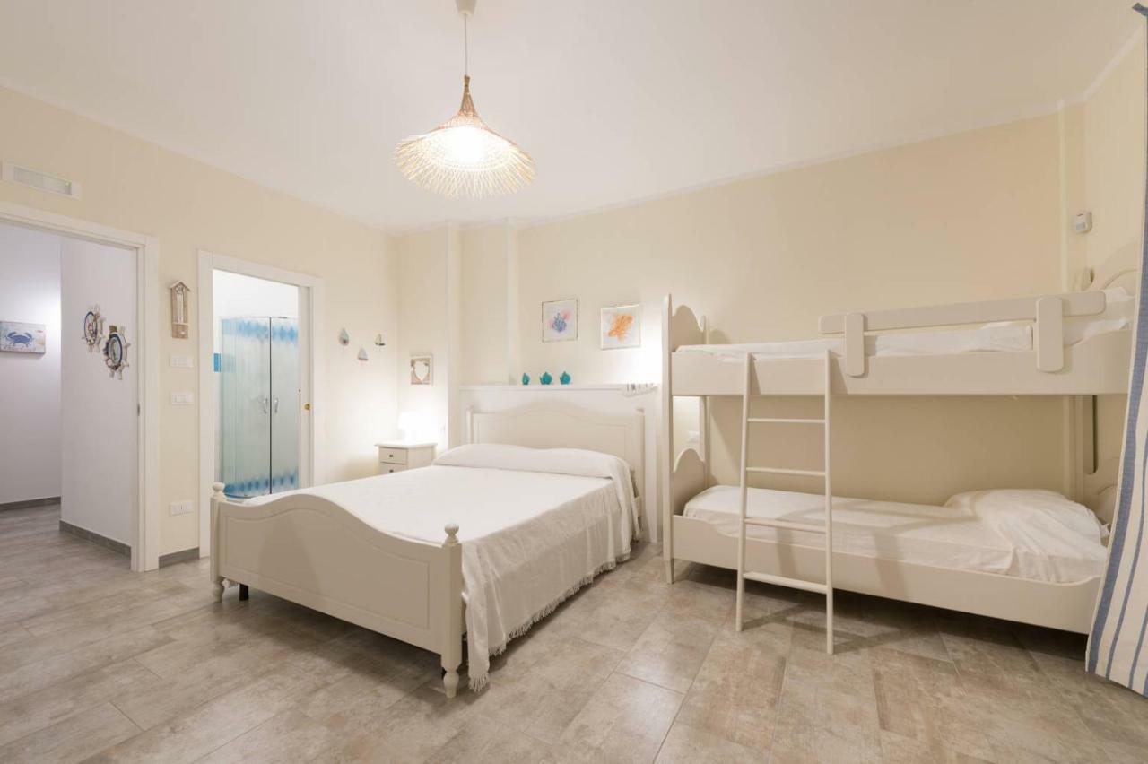 Casa Vacanze Poseidone Lido Conchiglia Esterno foto